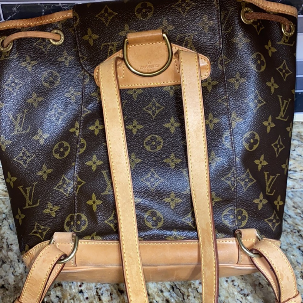 Louis Vuitton Montrouris Backpack - Picture 4 of 5